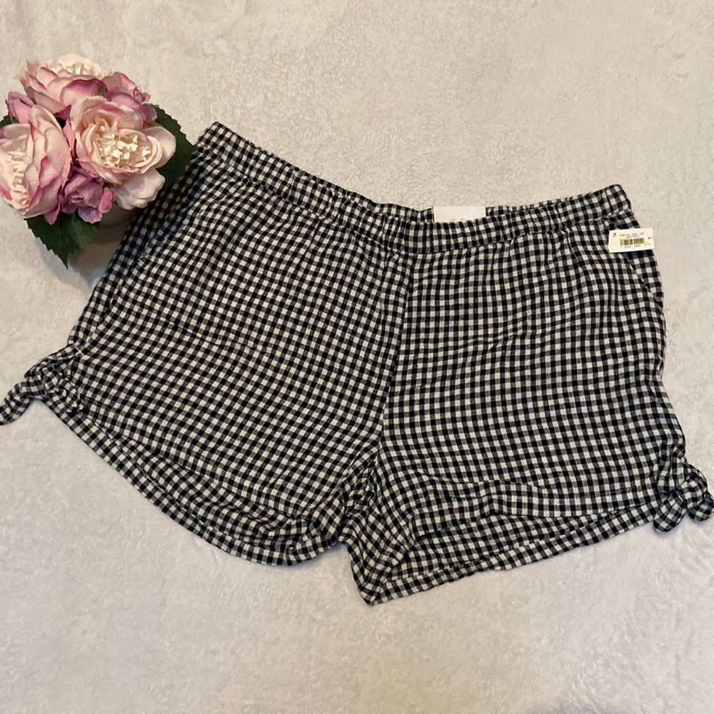OLD NAVY NWT Size XL Rayon/Linen Black & White Pull On Shorts